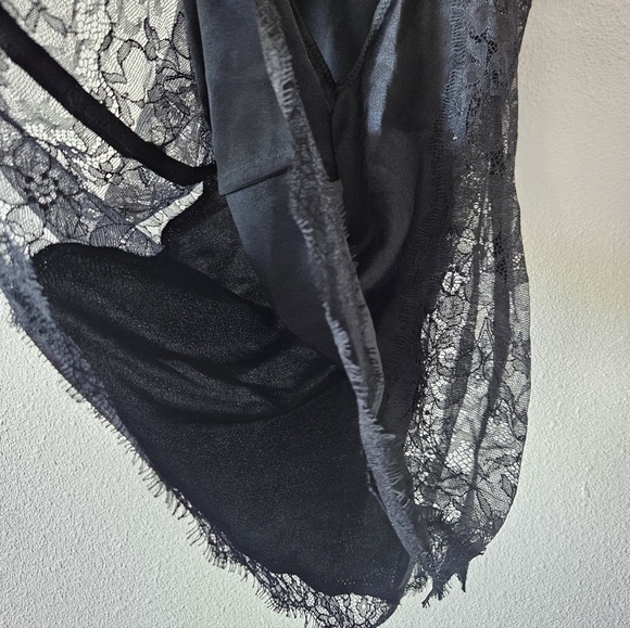 Victoria's Secret Lingerie - Picture 10 of 13